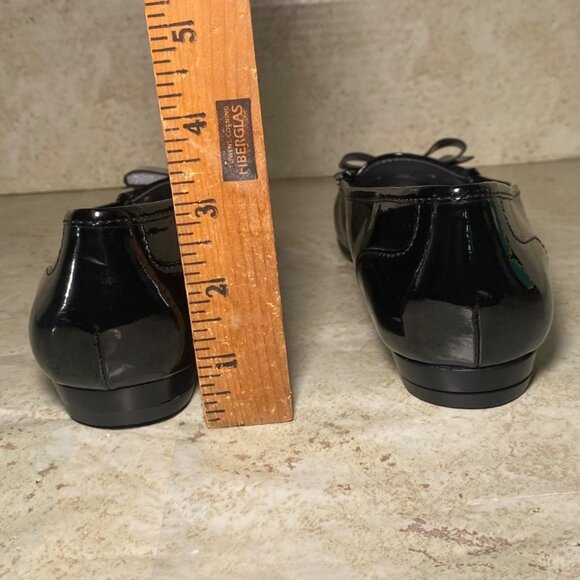 Liz Claiborne Black Patent Leather Bow Flats Women Casual Comfort Office - Picture 5 of 9